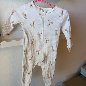 Rabbit + Bear organic giraffe zippy pajamas